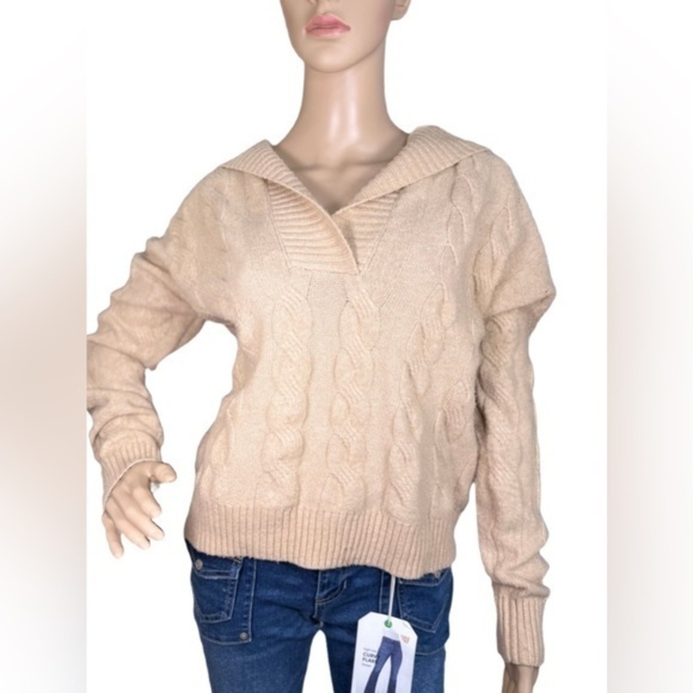 HIPPIE ROSE Cable-Knit Hoodie Sweater - Picture 1 of 3